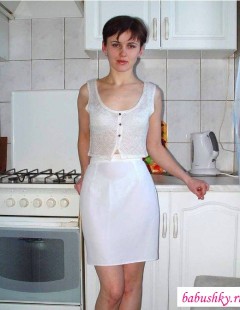 Пизда русской девушки на кухне